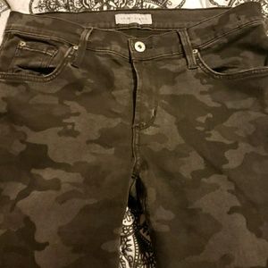 James Jean's black camo look